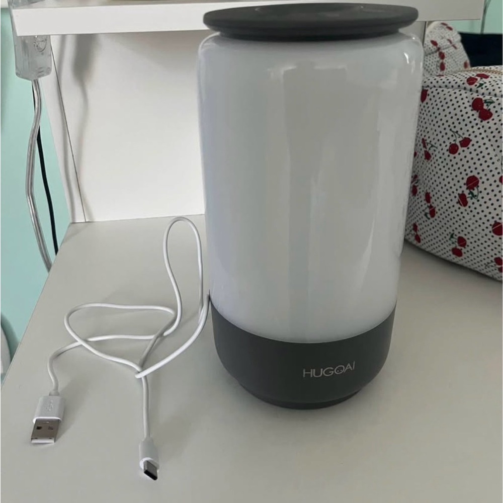 HUGOAI LED Table Lamp – Gray & White WITH CHARGER